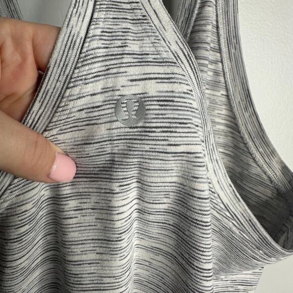 Lululemon Women's Cool Racerback II Heathered Slate‎ Tank Size 6 - Picture 6 of 6